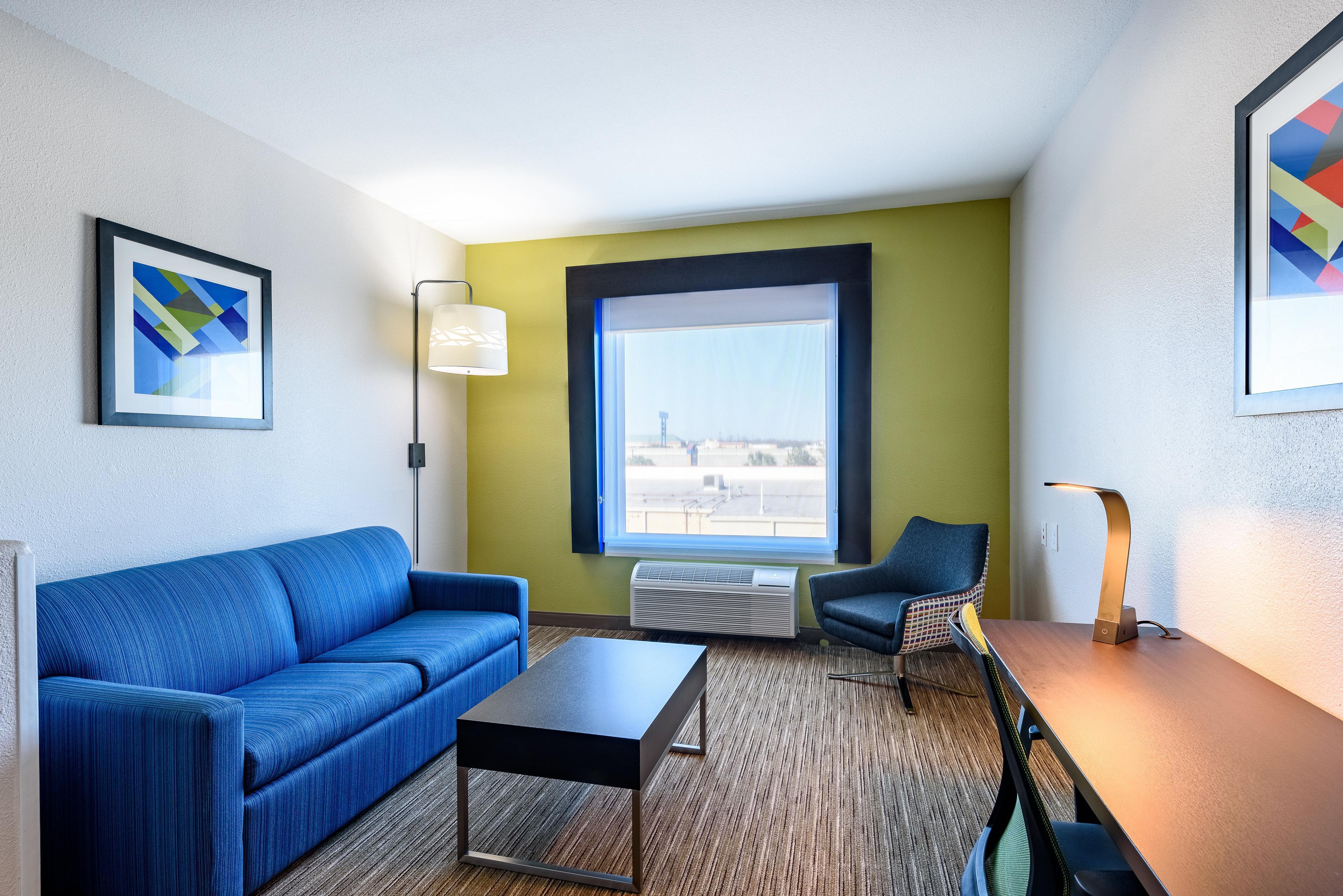 Holiday Inn Express Hotel And Suites Bastrop By Ihg Exterior foto