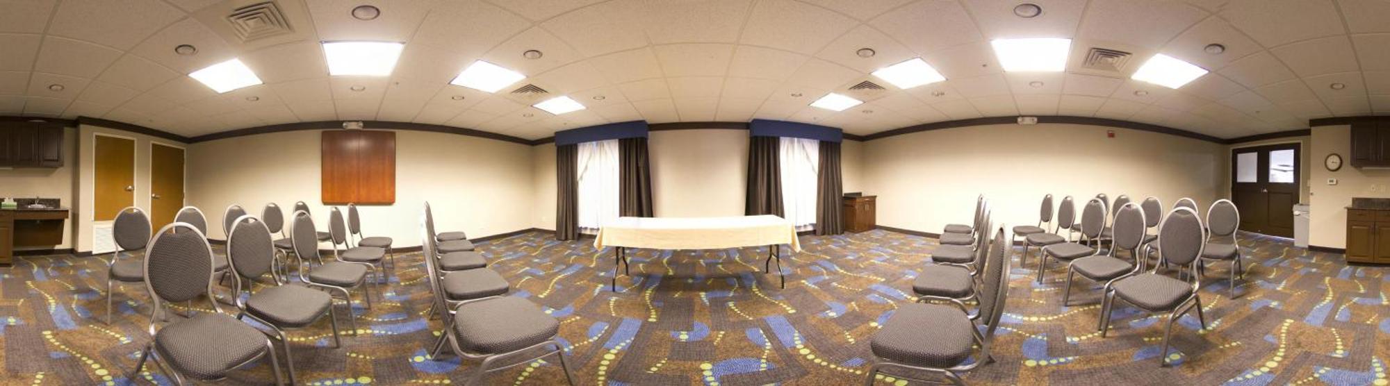 Holiday Inn Express Hotel And Suites Bastrop By Ihg Exterior foto
