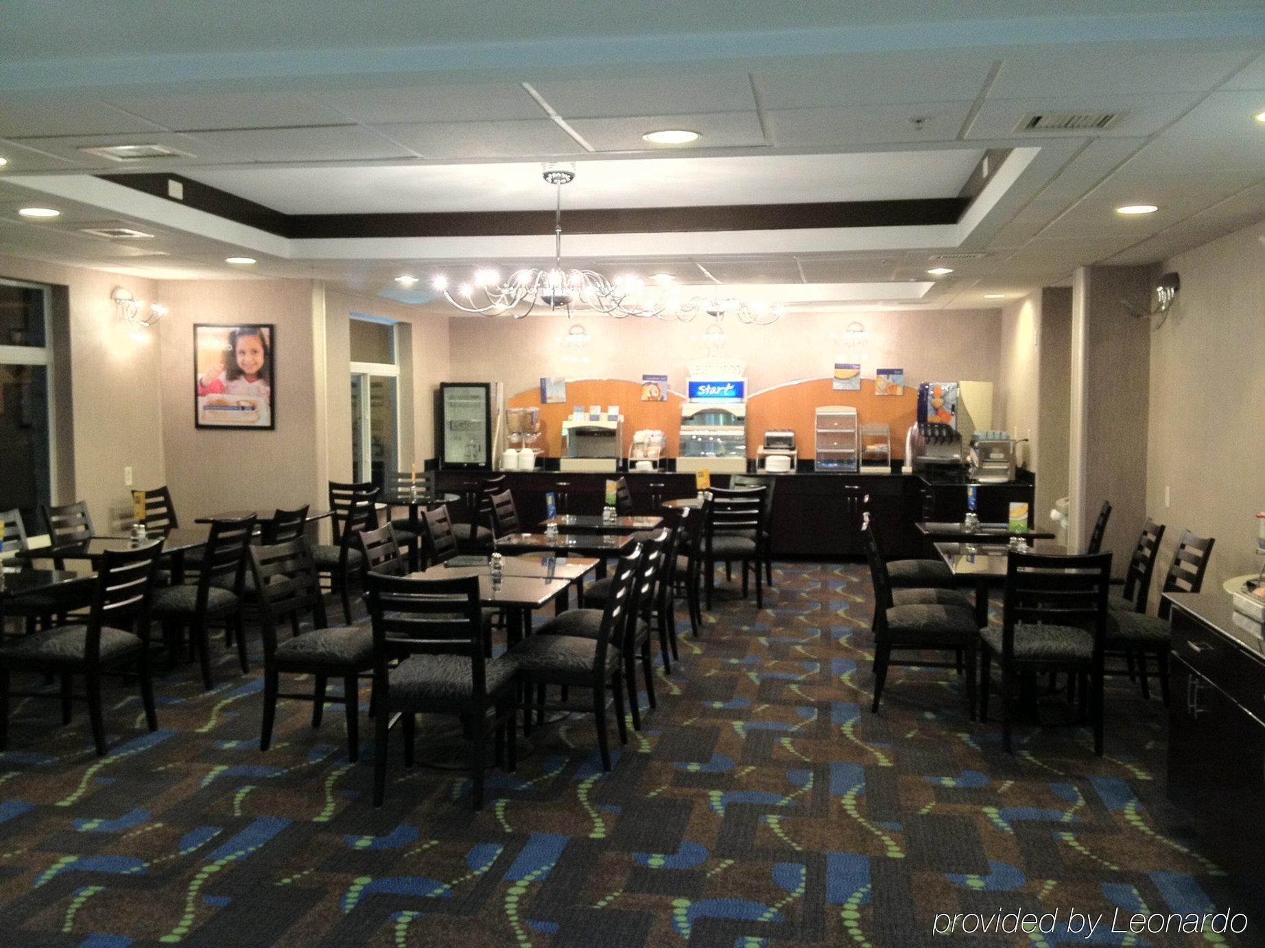 Holiday Inn Express Hotel And Suites Bastrop By Ihg Restaurante foto